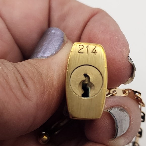Louis Vuitton RARE Vintage Lock And Key 214 With Free Chain - Picture 8 of 8